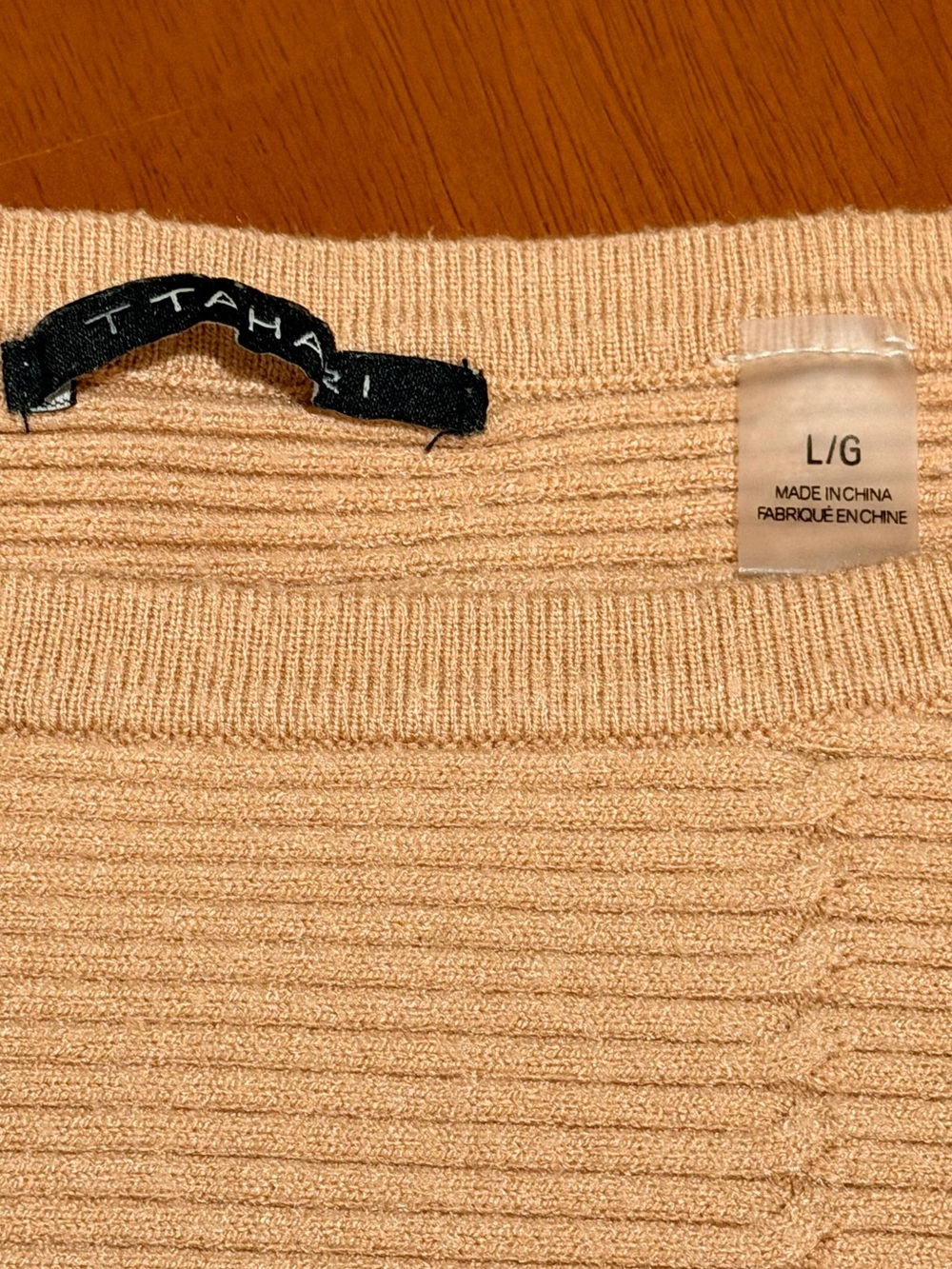 Tahari Ribbed Cropped Batwing Dolman Sweater – Camel Tan Sz L - Picture 6 of 6
